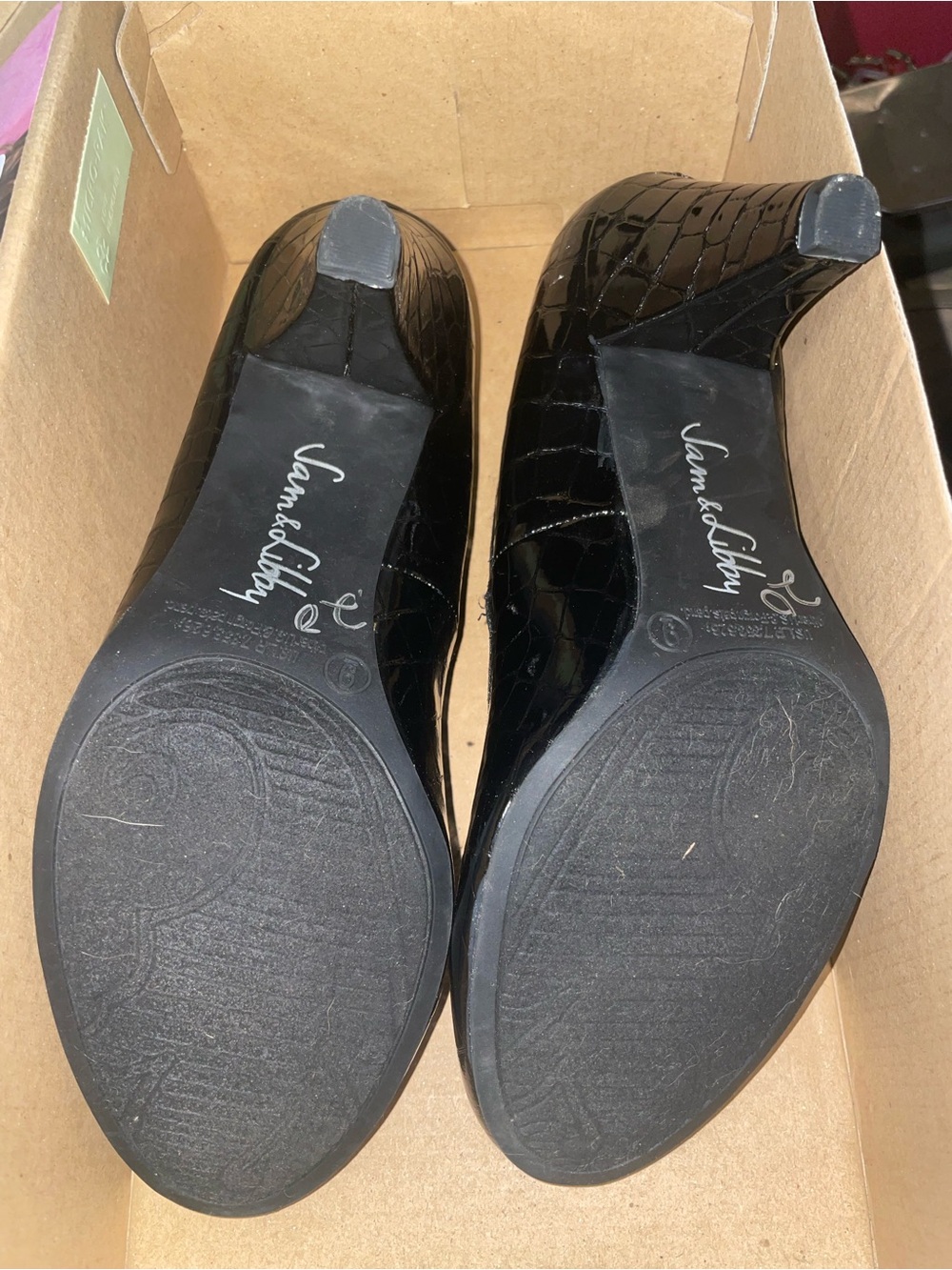 Sam & Libby Black Patent Croc-Embossed Pumps size 9